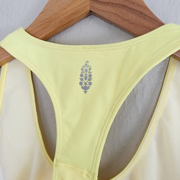 FP Movement Ashford Light Synergy Crop Top Lemon Verbena Yellow XS NEW - Picture 9 of 9